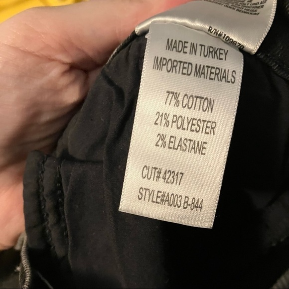 Agolde Sophie Distressed Skinny Jeans in Silence Black - Picture 13 of 13